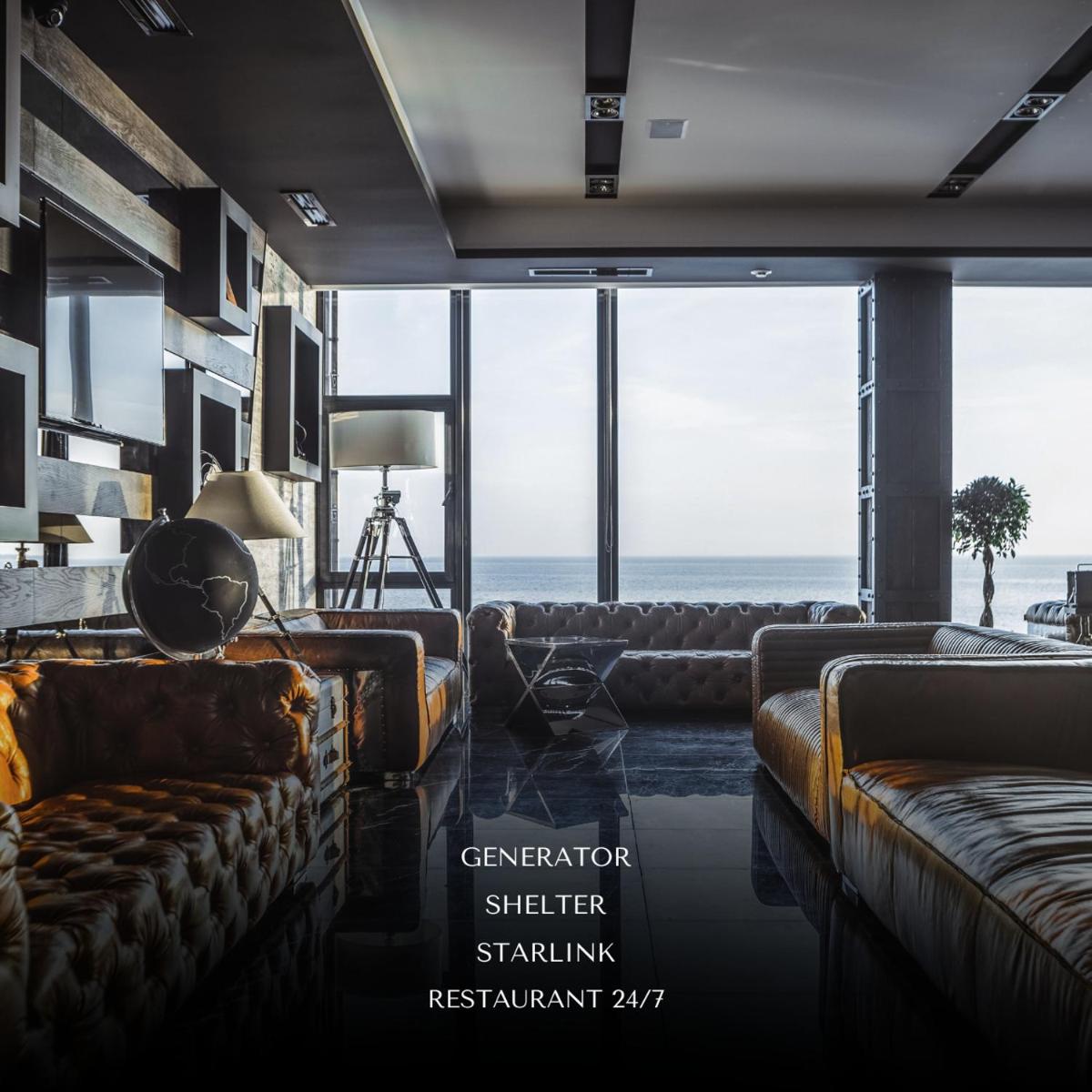 M1 Club Hotel - Housity