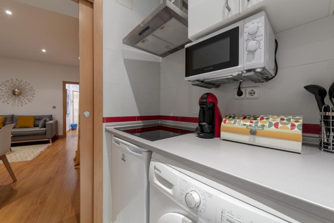 Bright and comfortable- 2 bedrooms 1 bathroom- Cruz - MintyStay- Sol - Housity