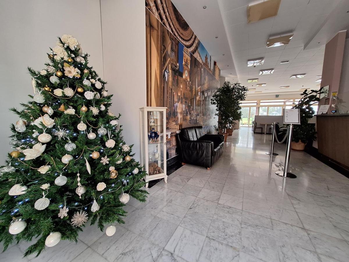 Hotel Tre Ville - Housity
