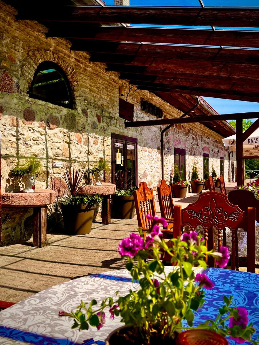 Üksik Rüütel Hotel - Housity
