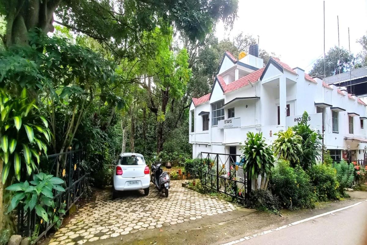 iSTAYS - Loop Road, Yercaud - Housity
