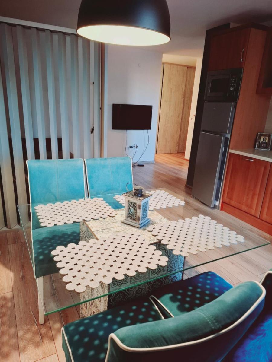 New Grey Apartament - Housity