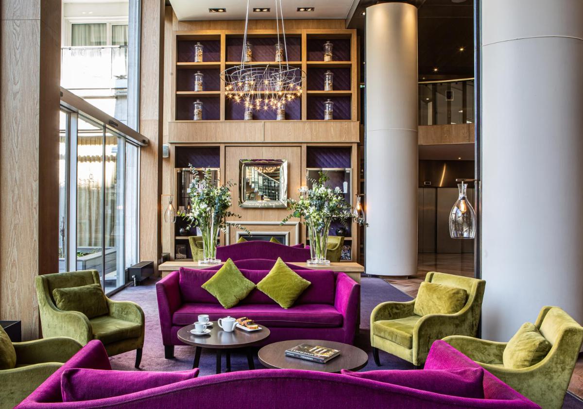 Coin salon dans l'établissement Sofitel Strasbourg Grande Ile