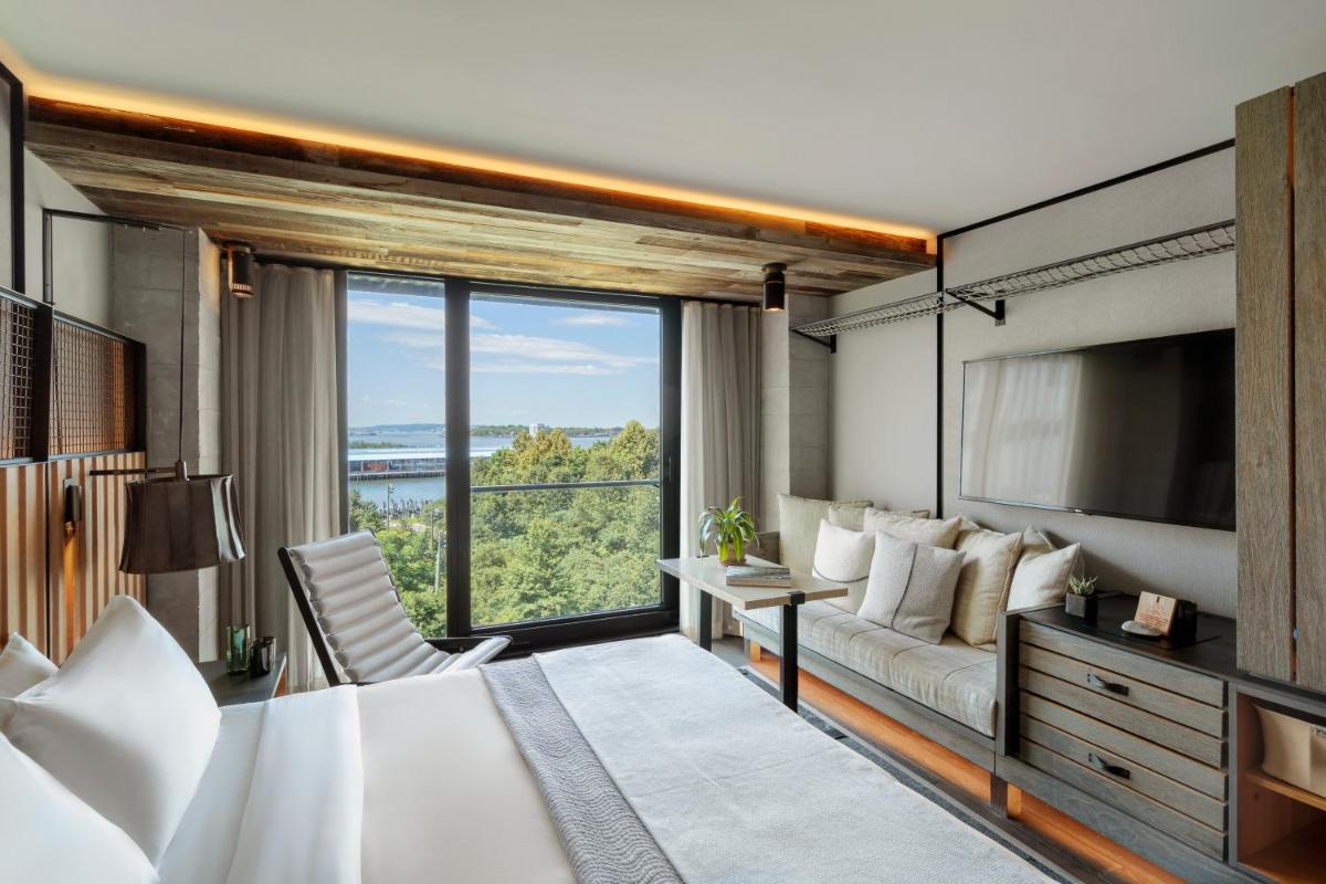 1 Hotel Brooklyn Bridge - Housity