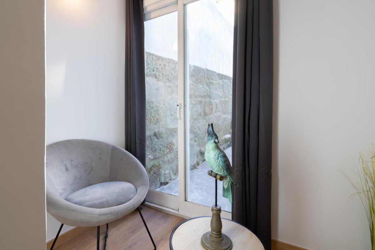 Enchanting Unique Flat - Ace Location - Housity