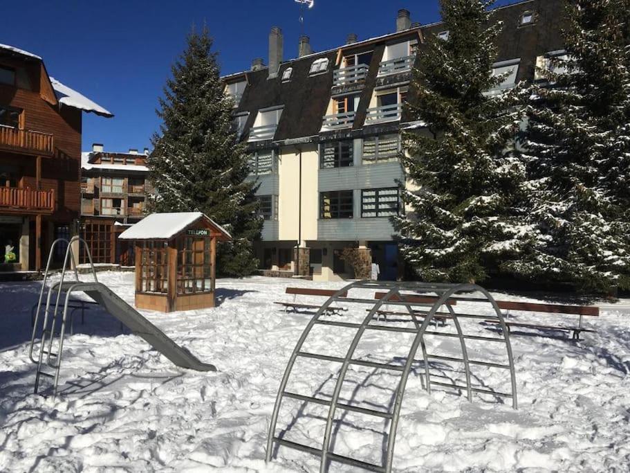 Apartamento en LA MOLINA a pie de pistas de SKI - Housity
