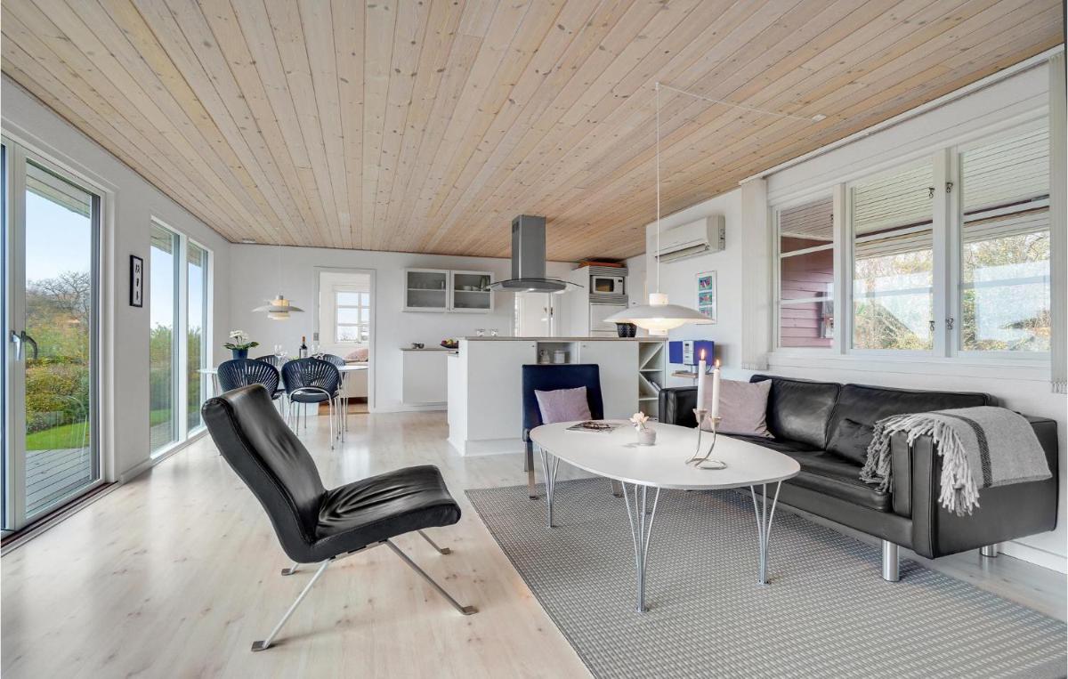 Pet Friendly Home In Hadsund - Housity