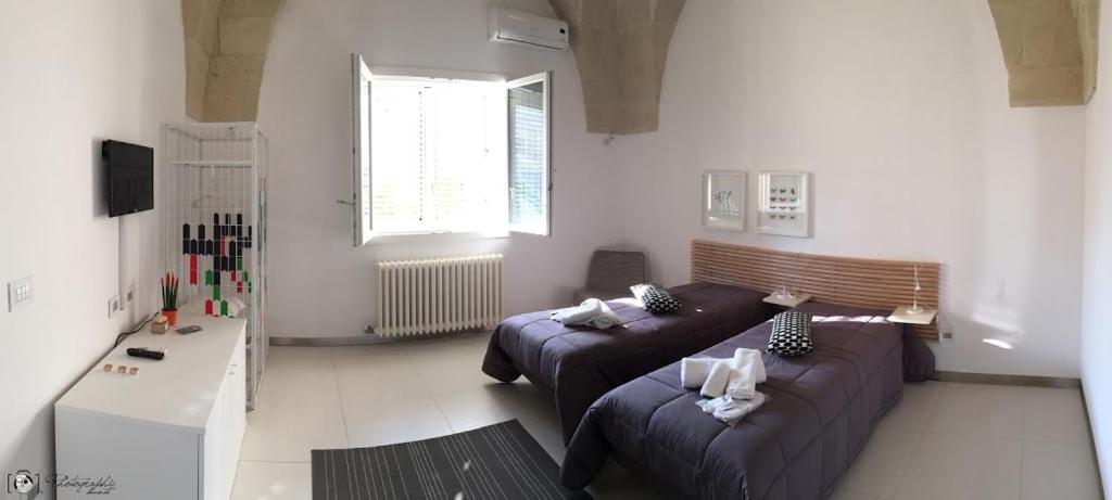 Rescio's Rooms - Housity