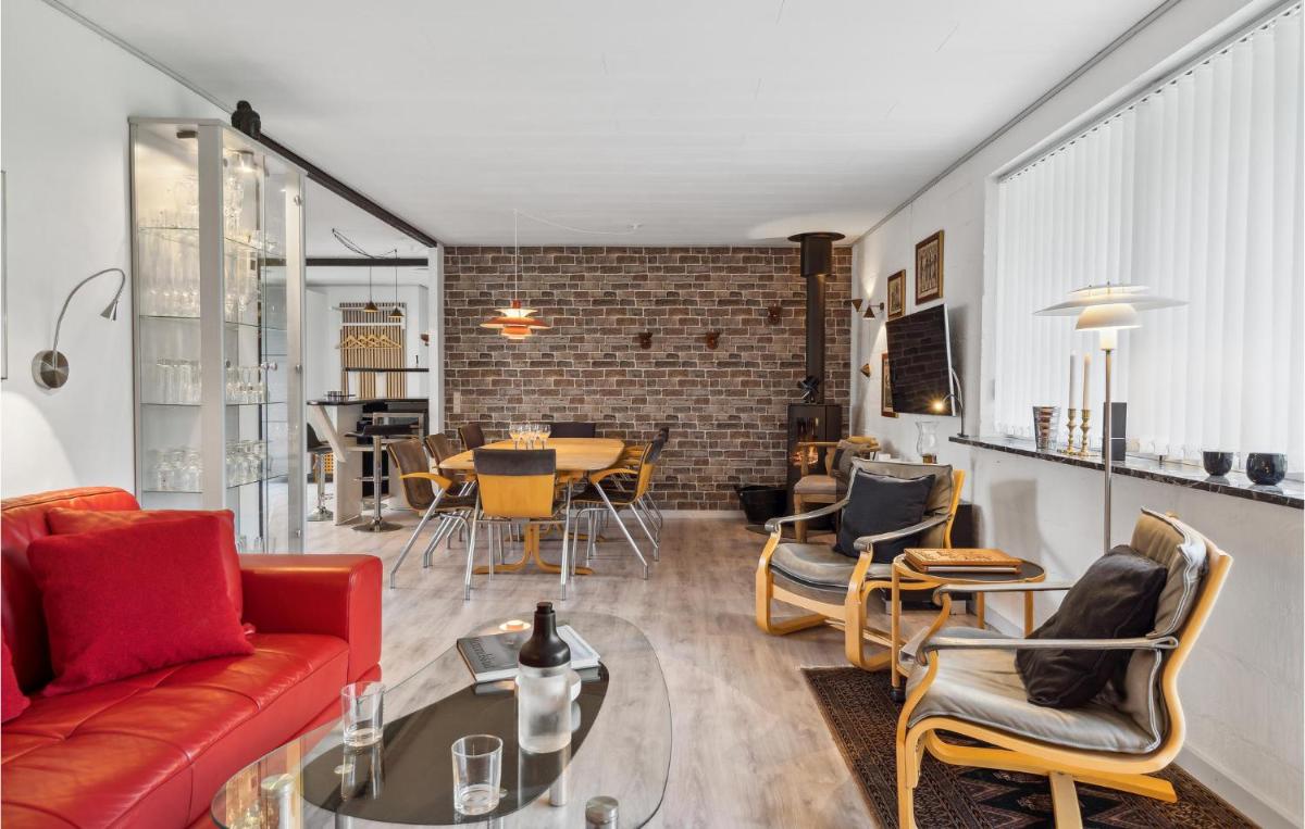 Lovely Home In Otterup With Wifi - Housity