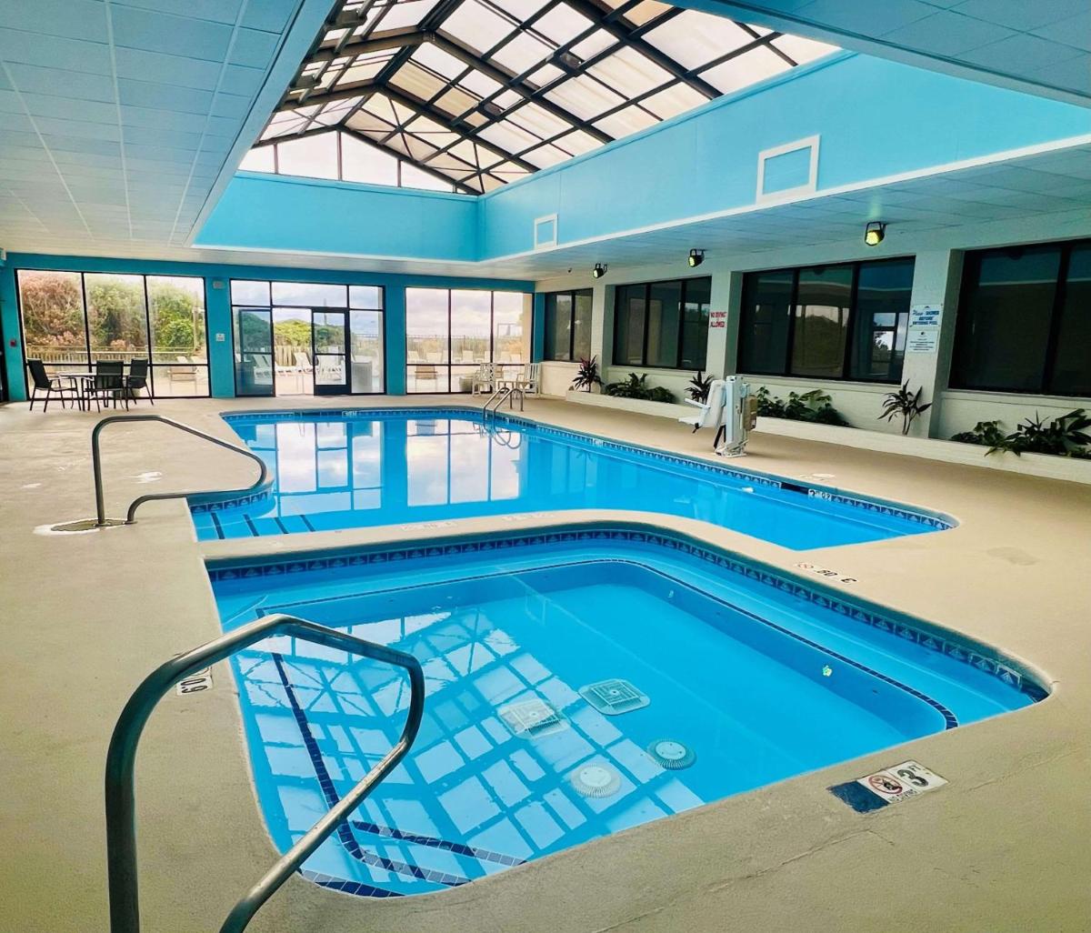DoubleTree by Hilton Atlantic Beach Oceanfront - Housity