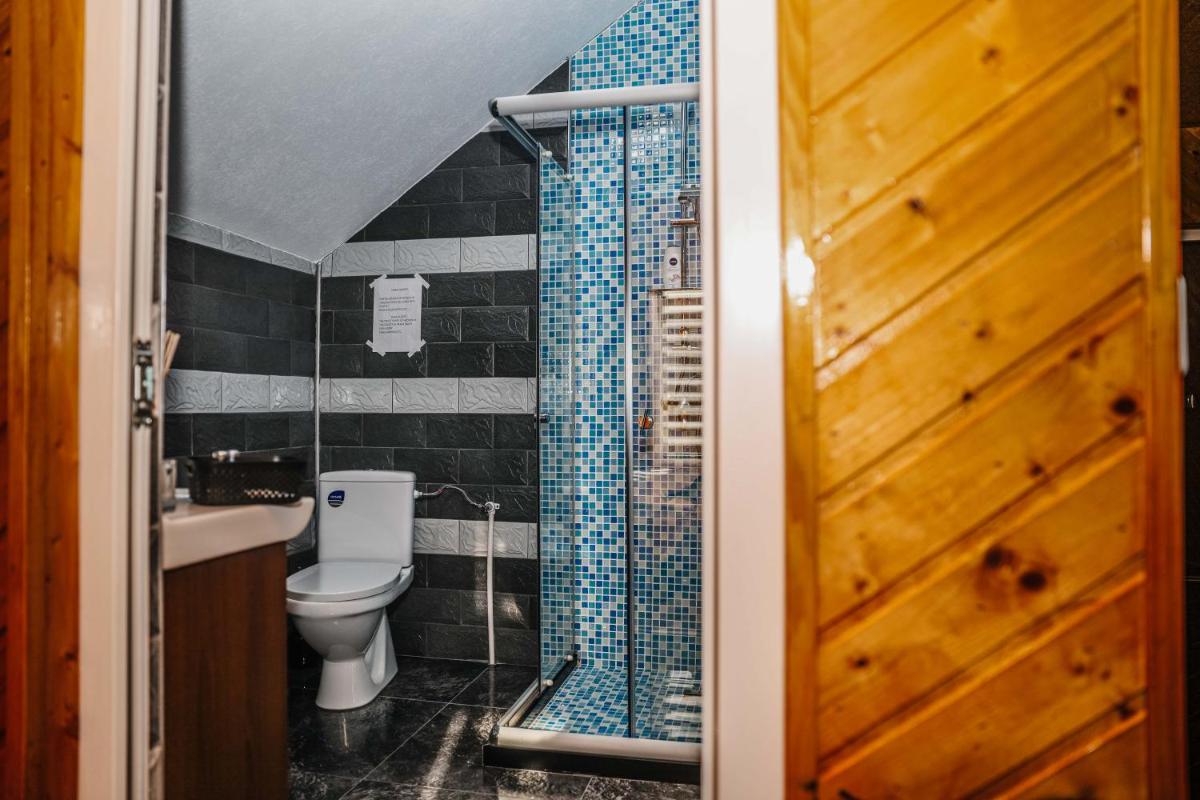 Pensiunea Casa Amy - Housity