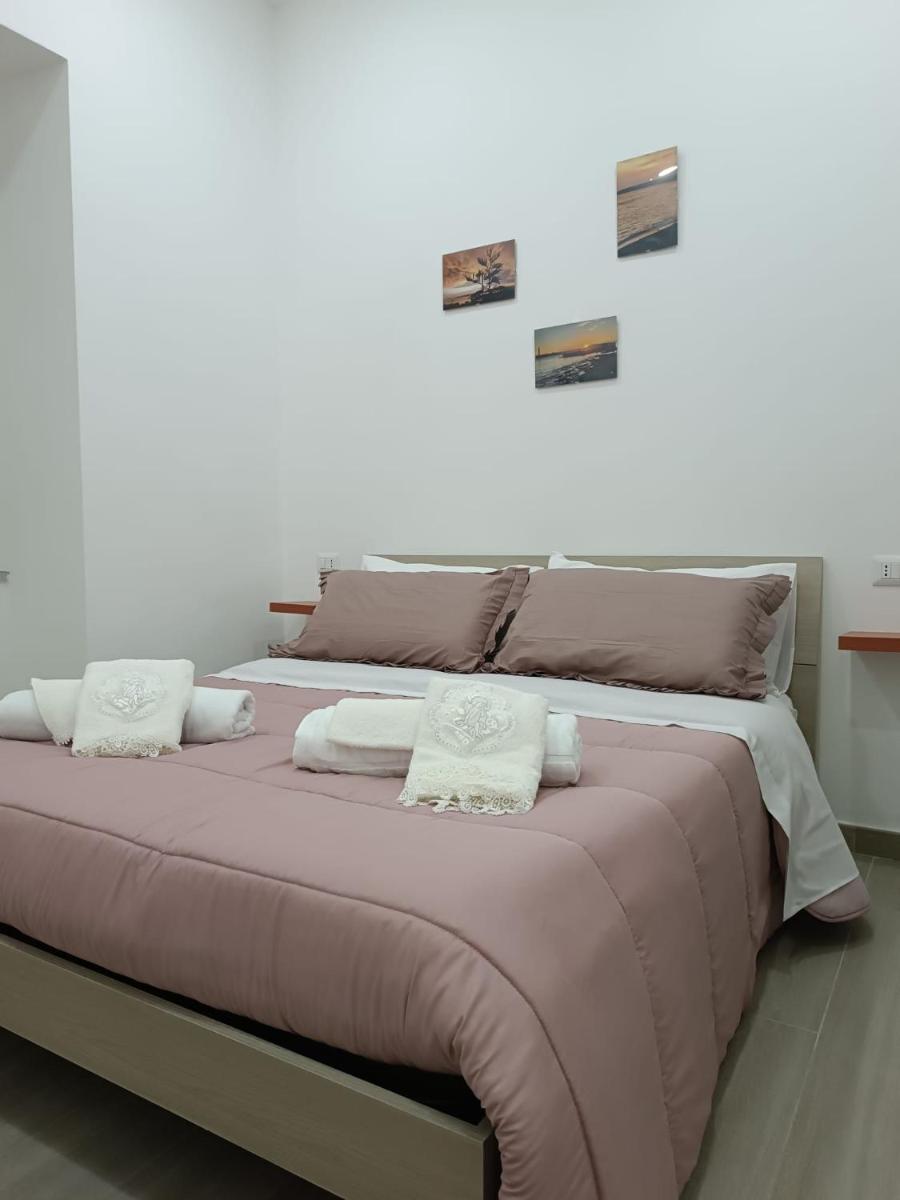 Gold House - Housity