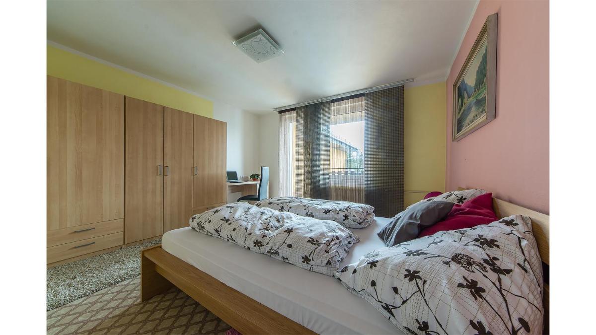 Apartmán Vrané - Housity