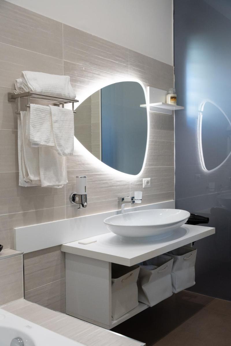 Afrodite Guest House - Housity