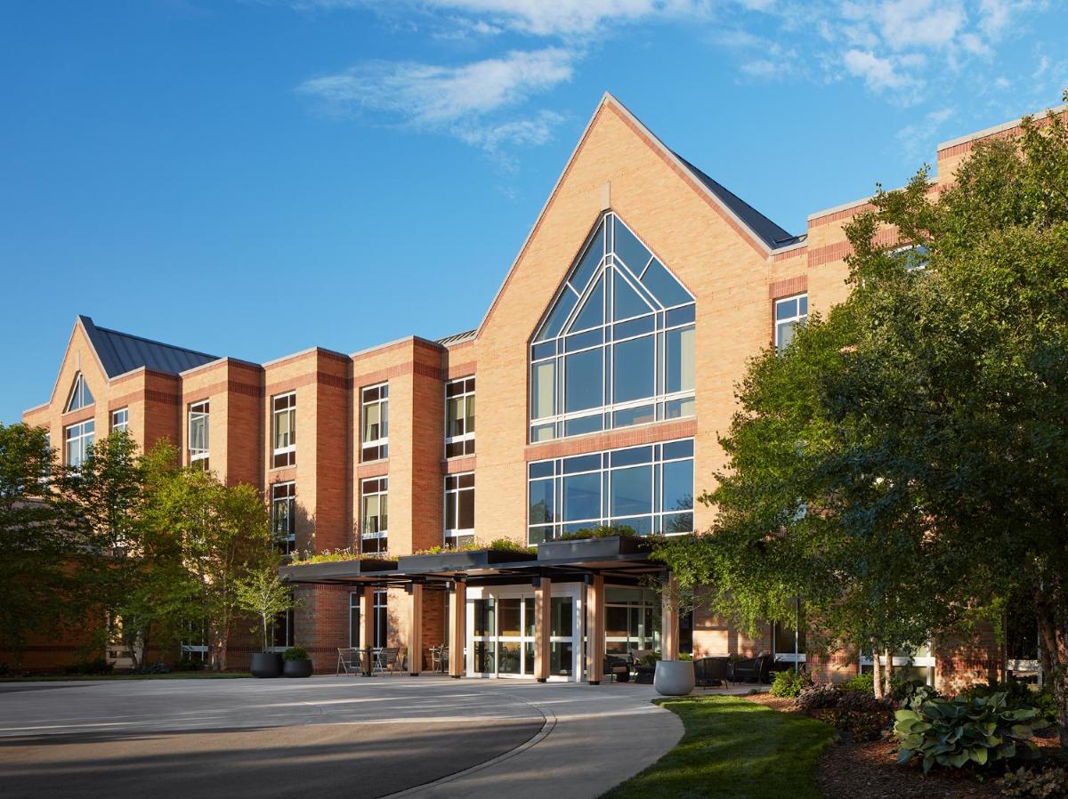 Haworth Hotel at Hope College - Housity