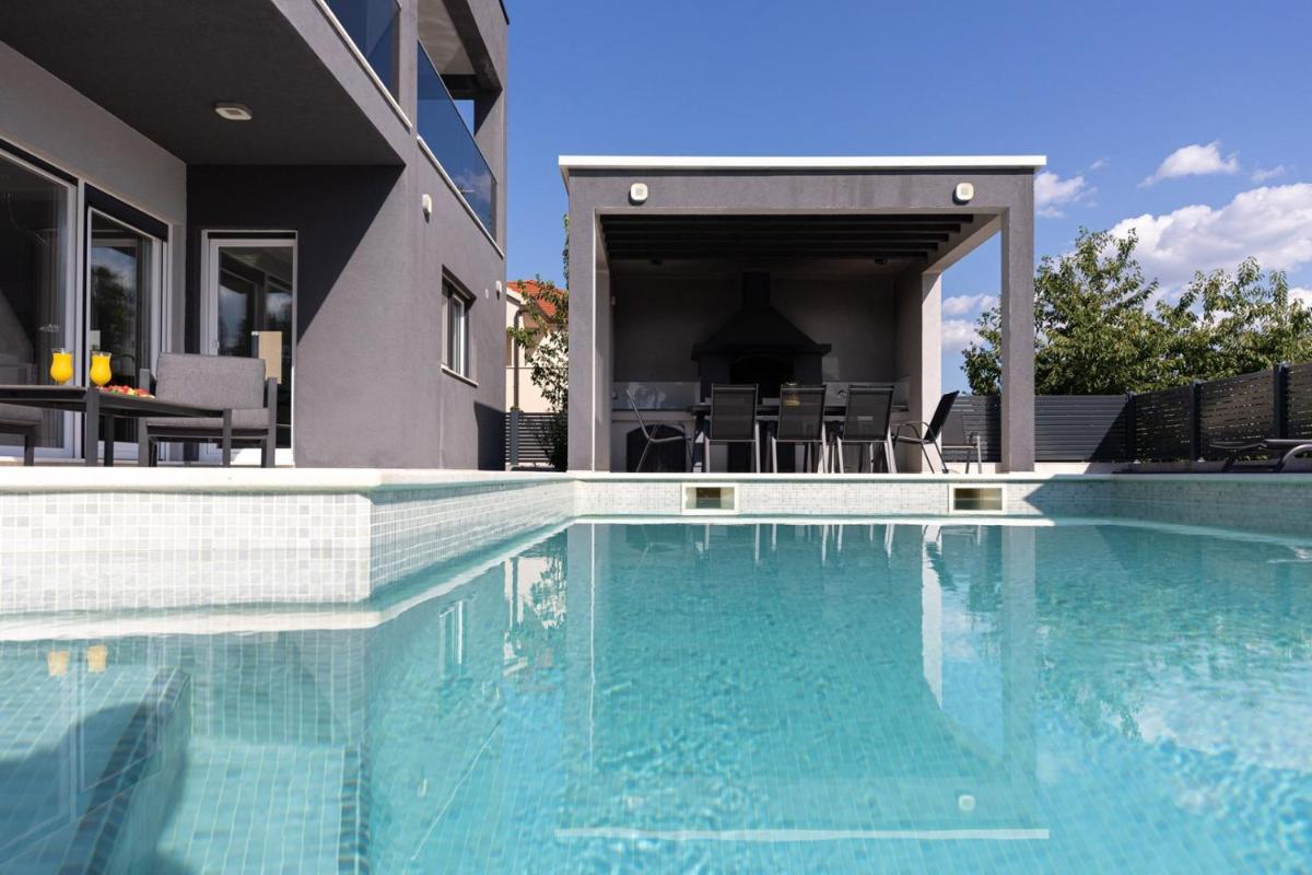 Villa Gabriel - Dicmo - Housity
