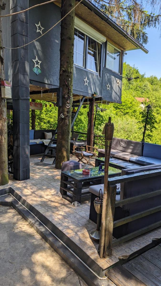 tree house - Housity