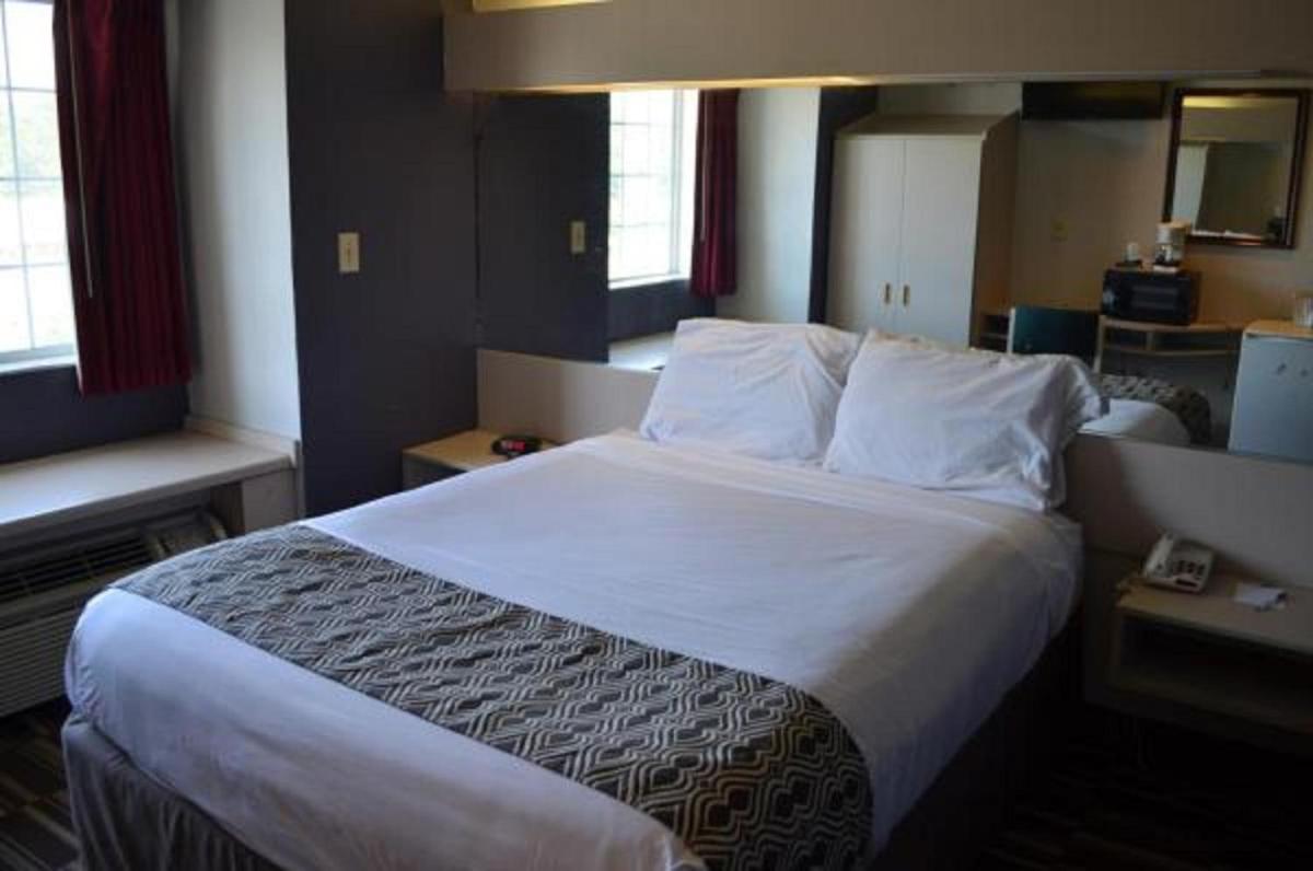 Stay Express inn and Suites Atlanta Union City - Housity