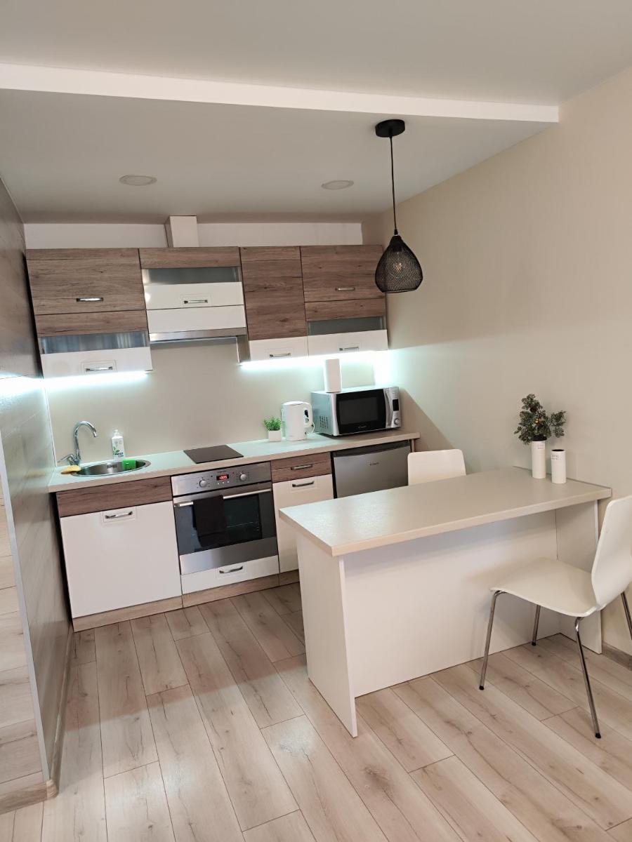 Monica Apartments - Housity