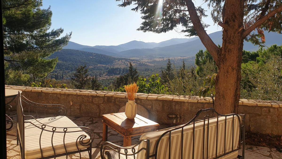 Private Villa with Panoramic View - Housity