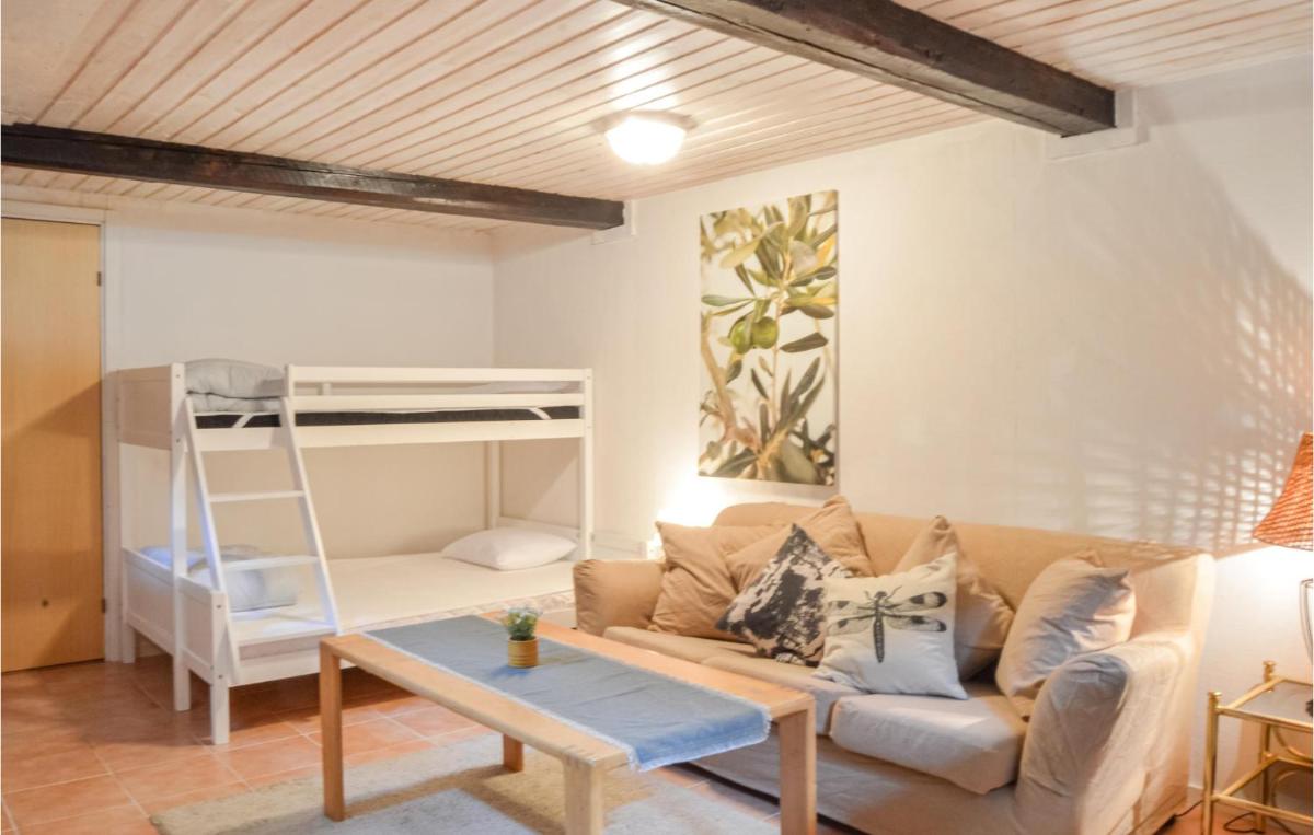 3 Bedroom Awesome Home In Mariefred - Housity