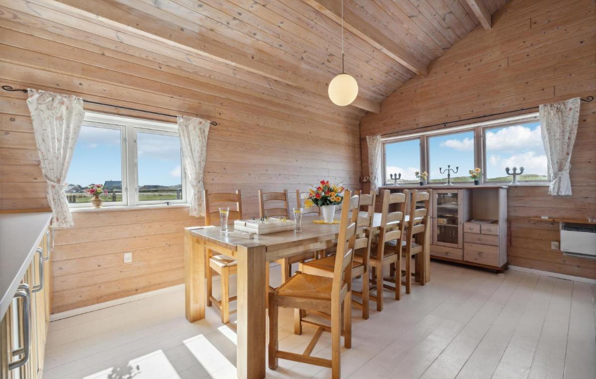Three-Bedroom Holiday Home In Ulfborg - Housity