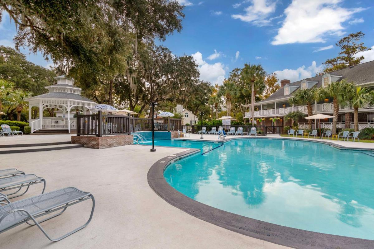 Best Western Plus St. Simons - Housity