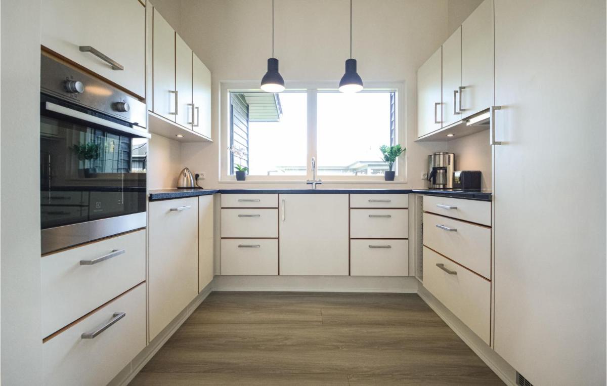 Four-Bedroom Holiday Home In Haderslev - Housity