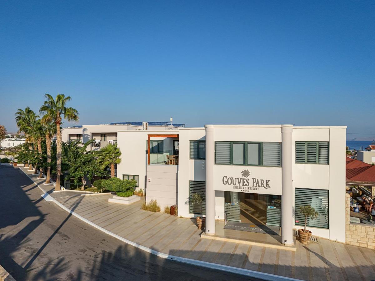 Gouves Waterpark Holiday Resort - Housity