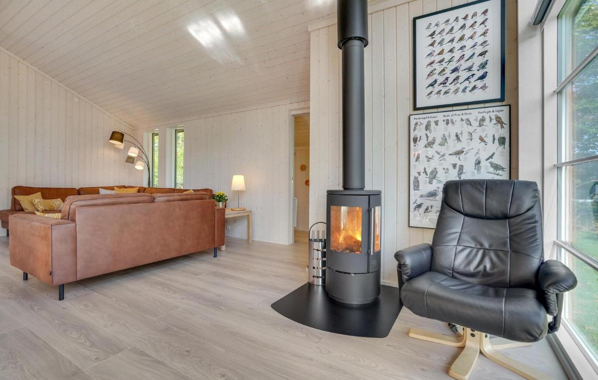 Lovely Home In Skælskør With Kitchen - Housity