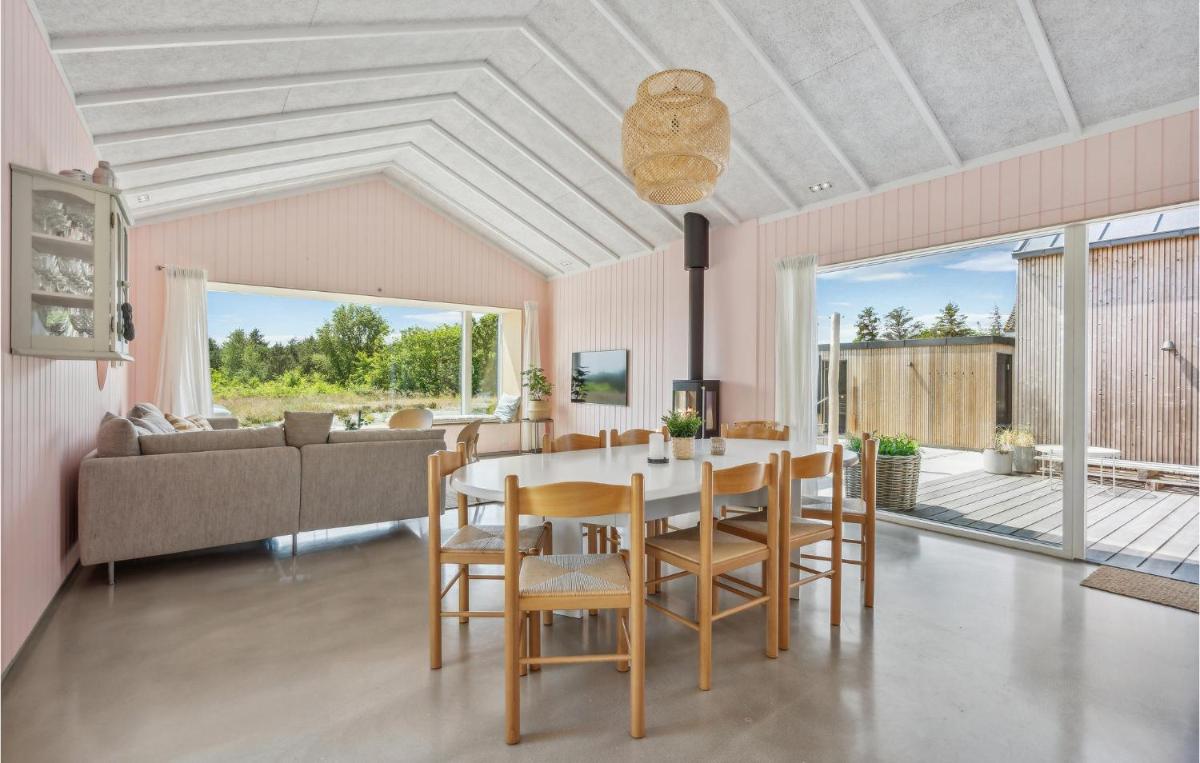 Beautiful Home In Tarm With Sauna - Housity