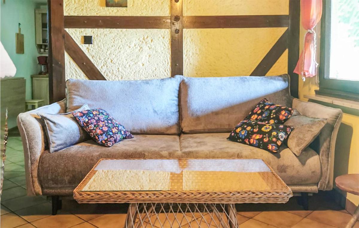 1 Bedroom Amazing Home In Policko - Housity