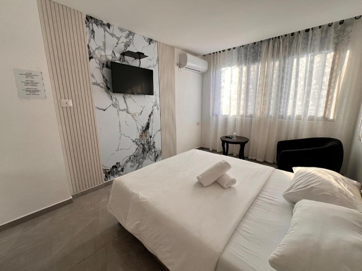 Elis Boutique Hotel - Housity
