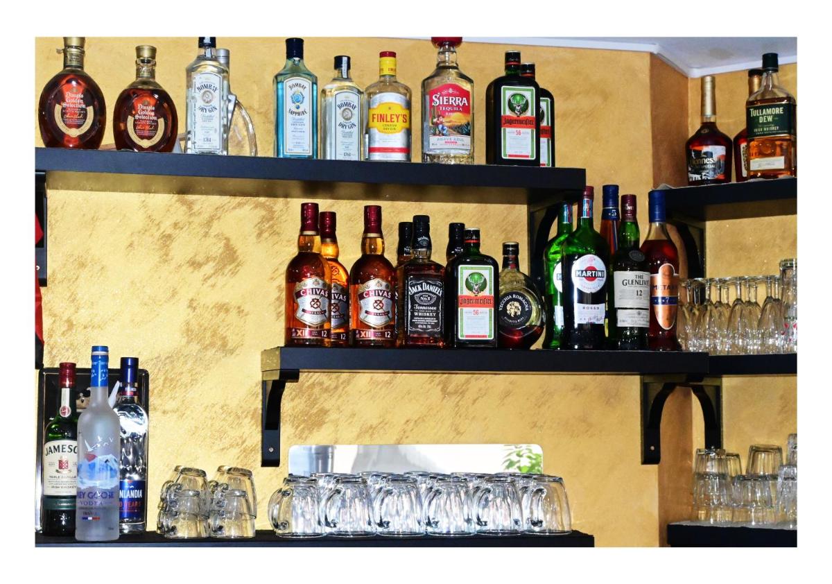 Hotel Annis M&P - Housity