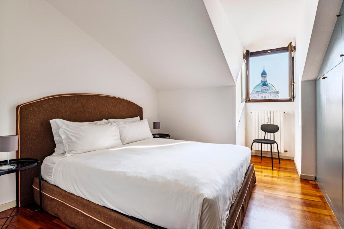 Elegant 2 bedrooms apartments near Duomo - Housity