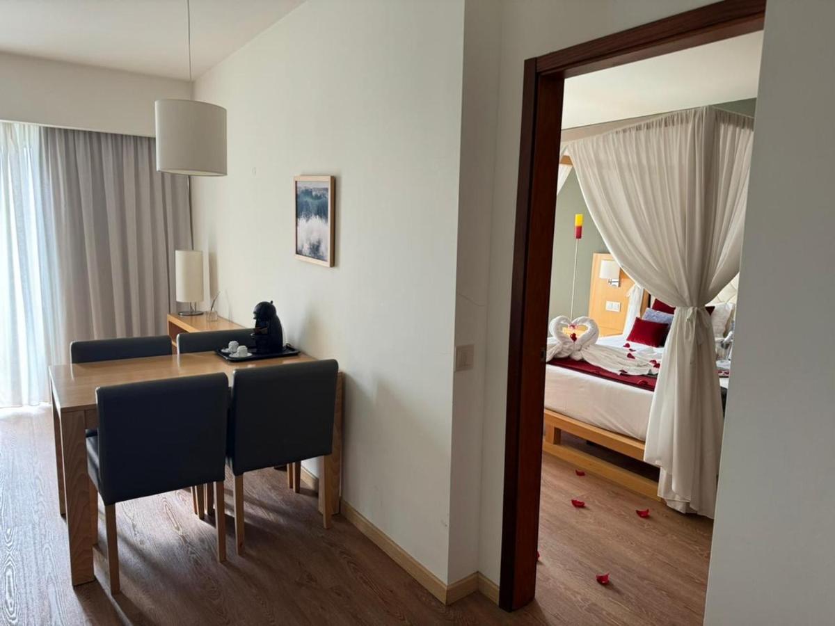 Uma cama ou camas num quarto em Hotel Atlantida Sol