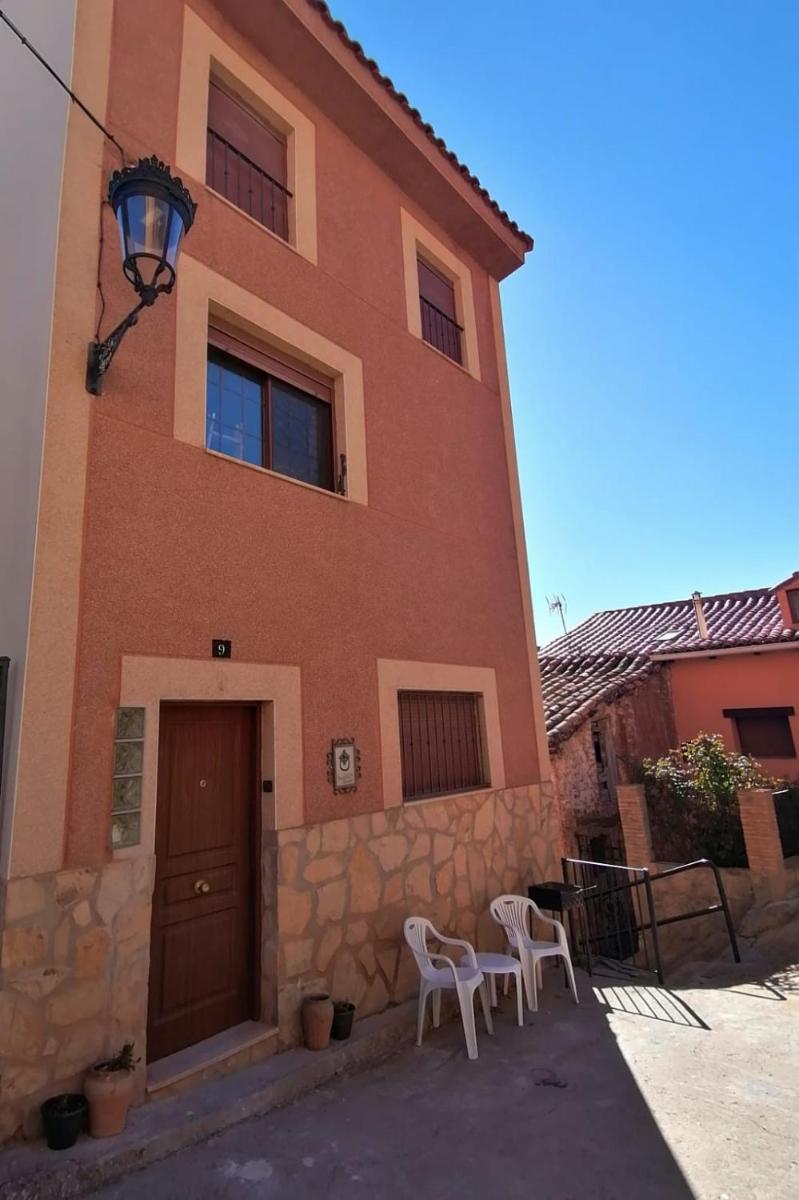 El Castillejo de Camarena de la Sierra - Housity