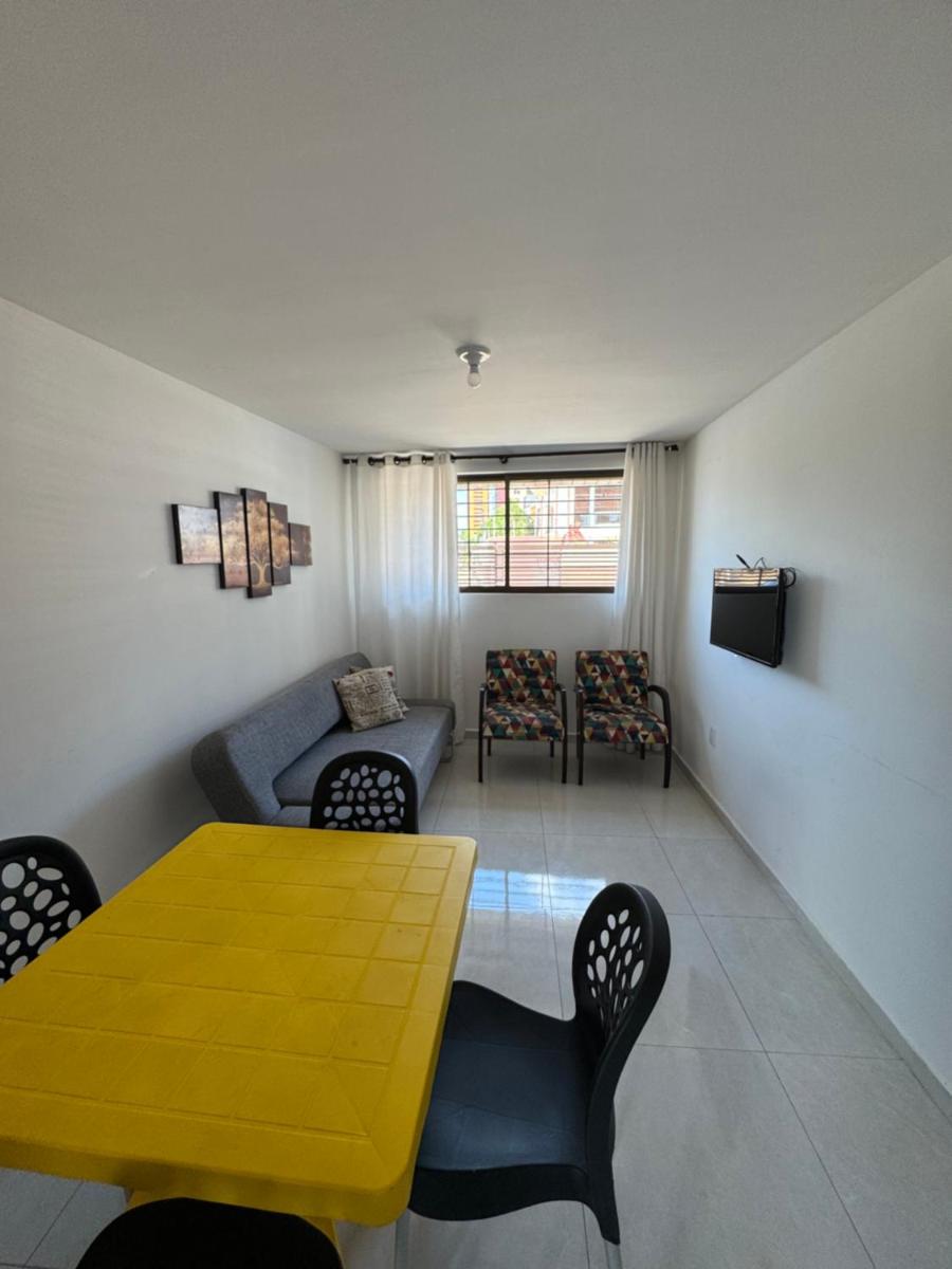 Apto a 2,6km do Caribessa e 2,1km do Shopping Manaira. - Housity