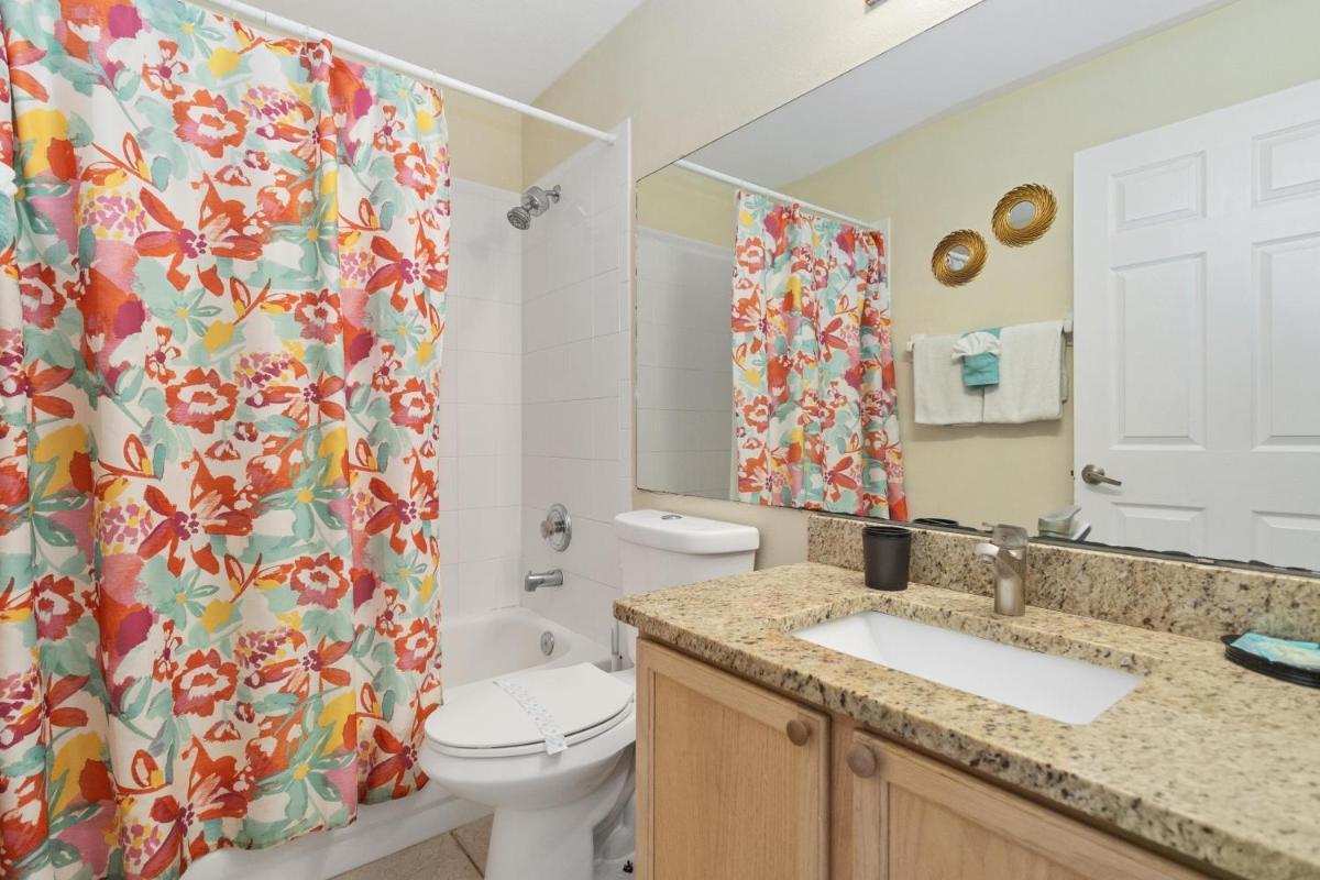 Beautiful 5-5 Bedroom Home!!! - Housity