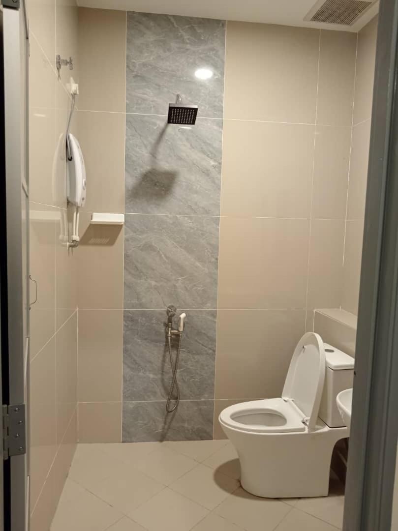 GRAND SRI MUADZAM HOTEL - Housity