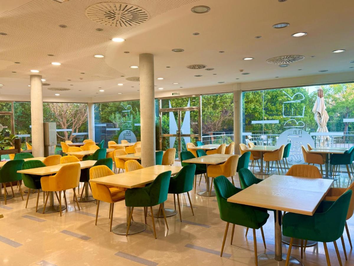 Un restaurante o sitio para comer en Executive Sport