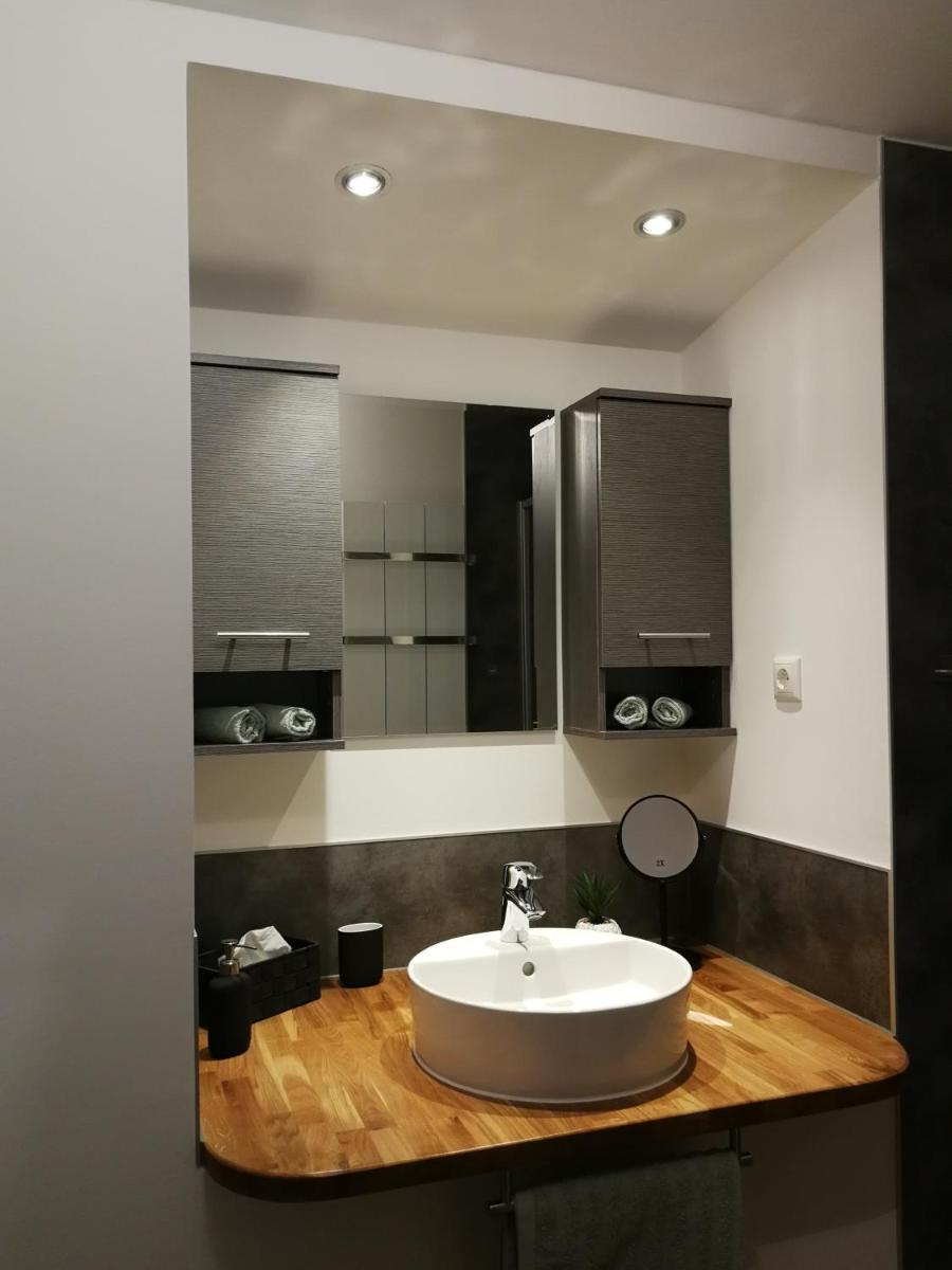 HeiDeluxe TinyHouse - Housity