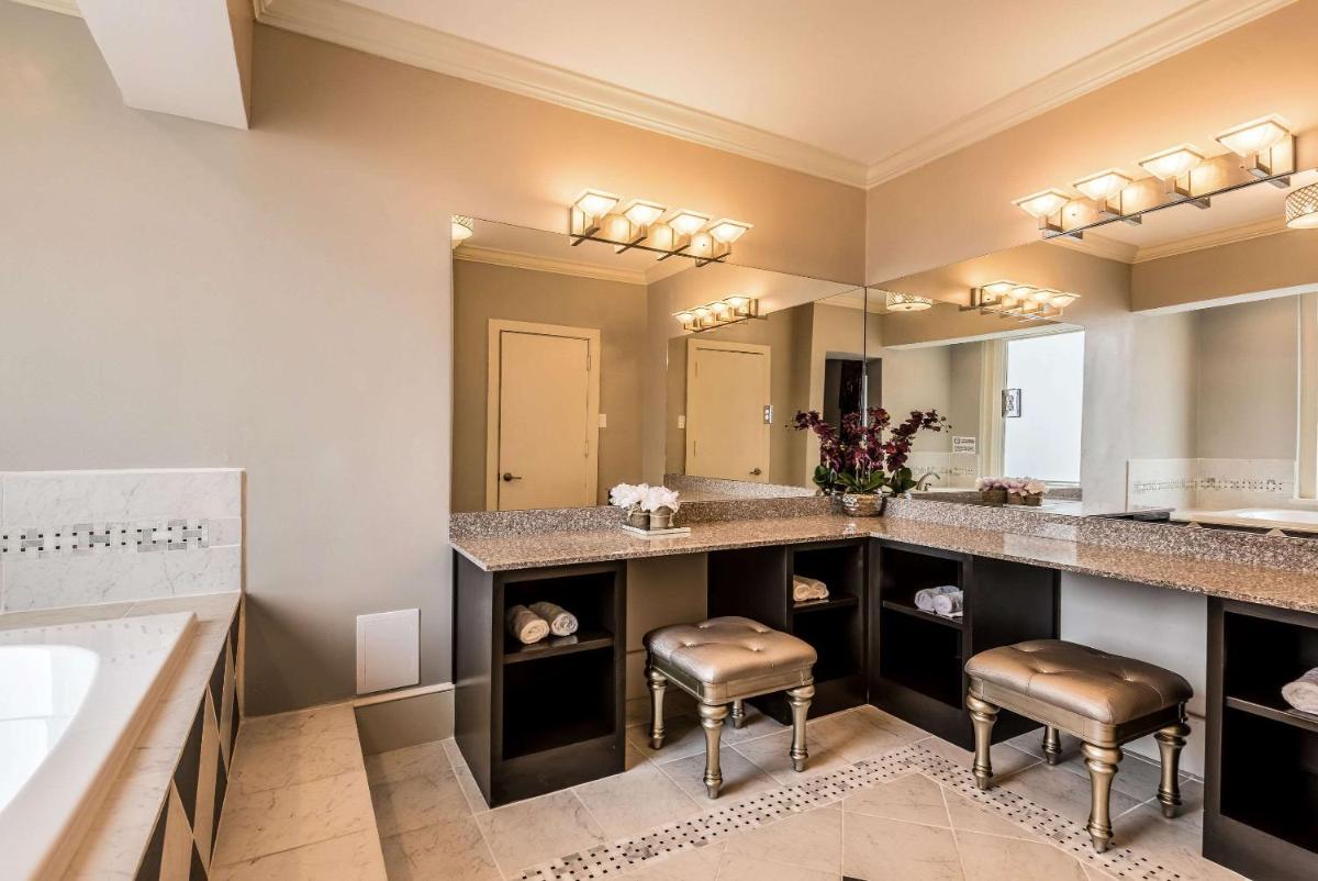 Hotel Bothwell Sedalia Central District, an Ascend Collection Hotel - Housity