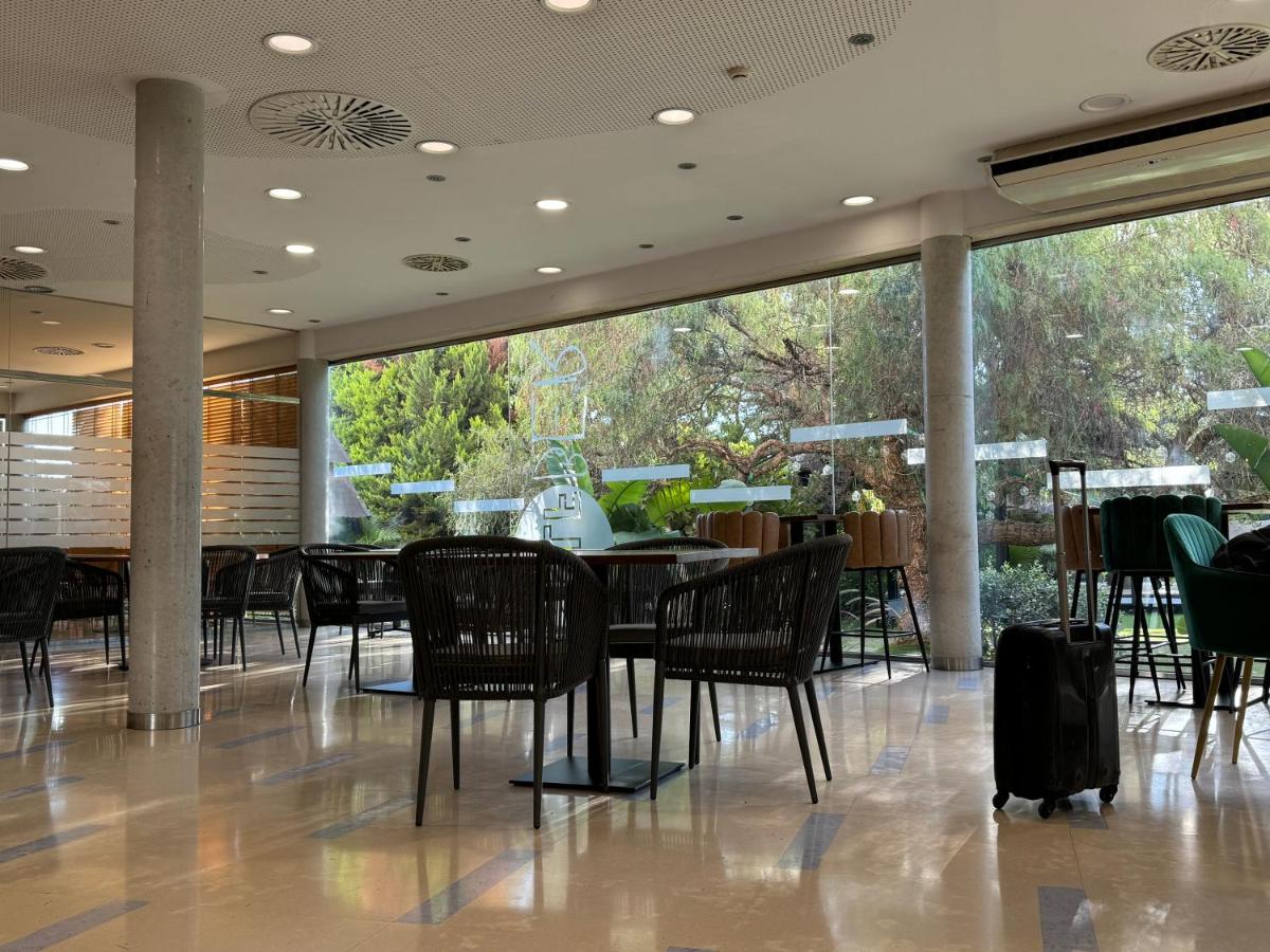 Un restaurante o sitio para comer en Executive Sport