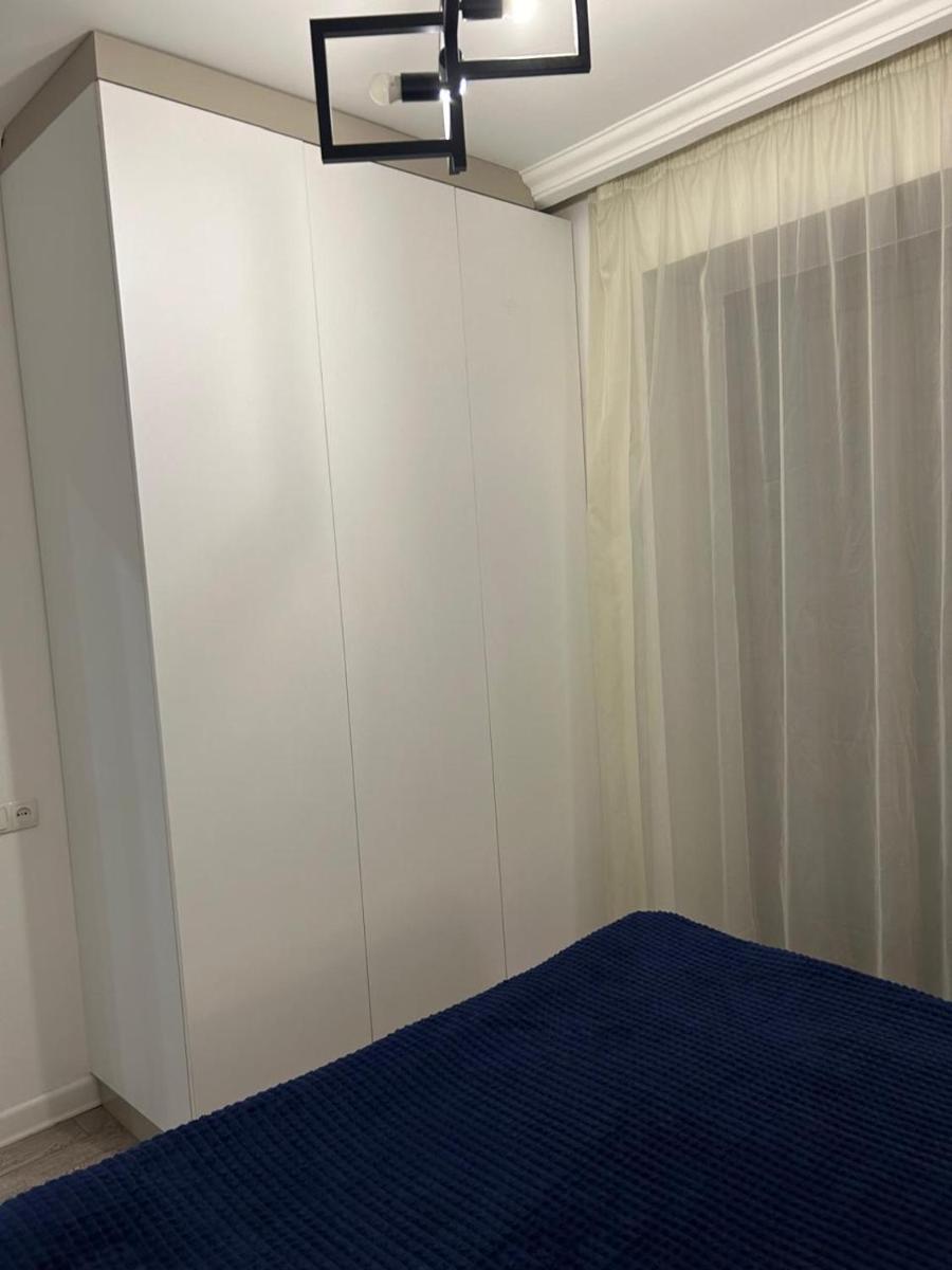Art Apart 5 - Housity