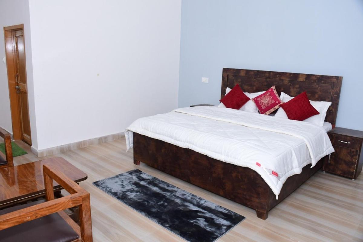 The TreePie Corbett - Housity