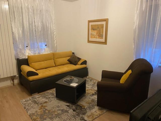 Apartment 1 - Housity
