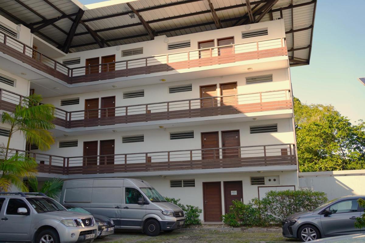 Studio Hibis Blue - Housity