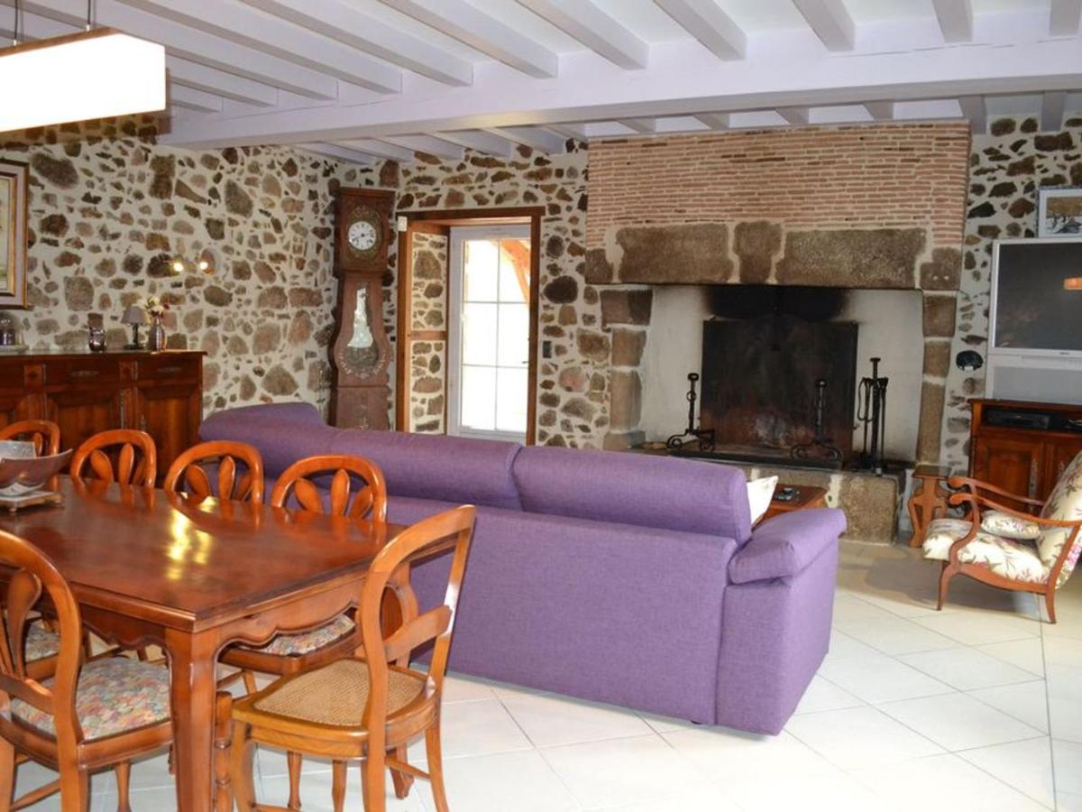 Gîte familial 10 pers. avec piscine, jardin clos et équipements pour handicap, à Esse. - FR-1-653-111 - Housity