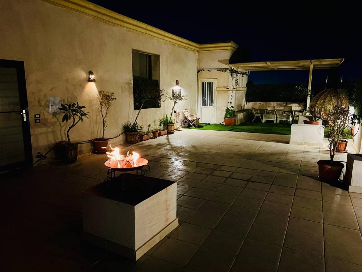 Paradise Studios - Housity